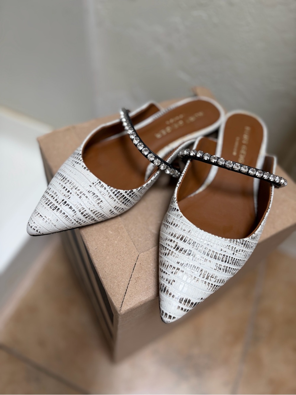 Kurt Geiger Embellished White Pointed Toe Mule